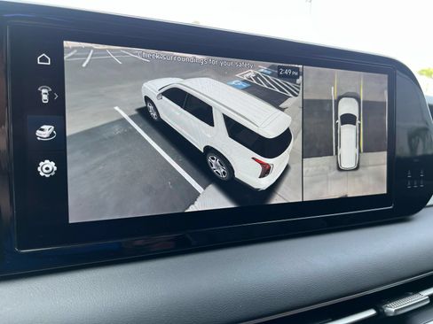 Used 2024 Hyundai Palisade SEL w/ Premium Package FWD image 13