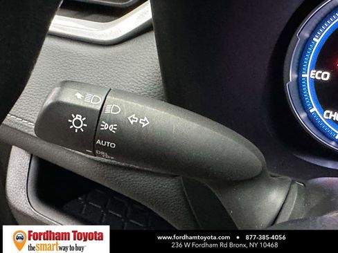 Certified 2025 Toyota RAV4 XLE image 32