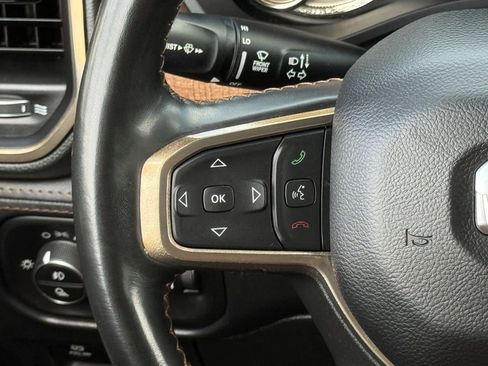 Used 2022 RAM 1500 Limited w/ Body Color Bumper Group AWD/4WD image 17