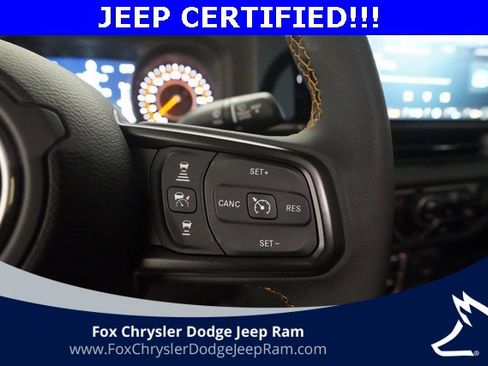 Used 2024 Jeep Gladiator Sport image 17