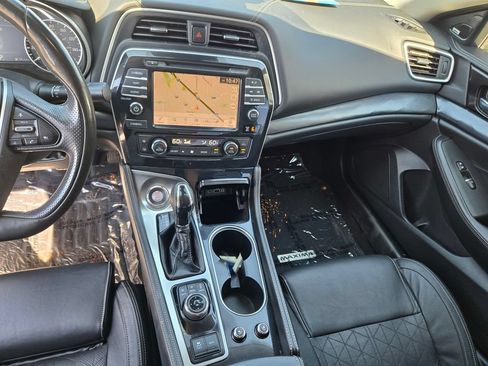 Used 2020 Nissan Maxima Platinum w/ Sport Mat Group FWD image 17