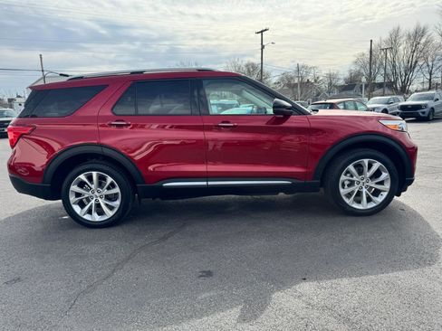 Used 2023 Ford Explorer Platinum w/ Technology Package AWD/4WD image 16