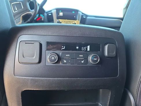 Used 2020 GMC Yukon XL Denali w/ Denali Premium Package image 51