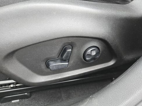 Certified 2019 Jeep Renegade Trailhawk image 25