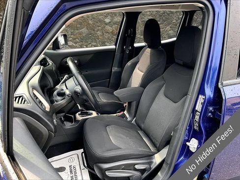 Used 2017 Jeep Renegade Latitude AWD/4WD image 22