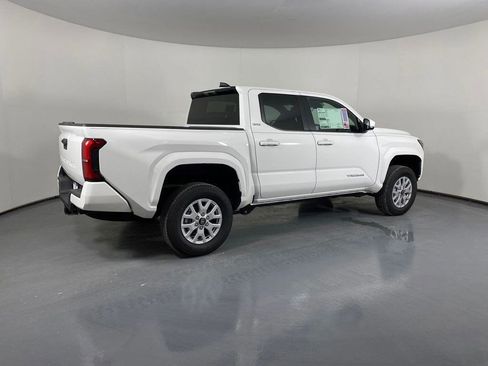 New 2025 Toyota Tacoma SR5 image 4