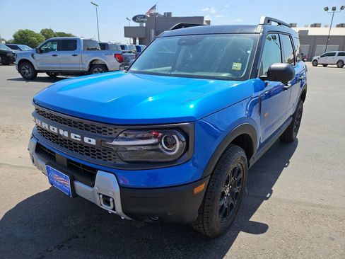 New 2025 Ford Bronco Sport Badlands image 4
