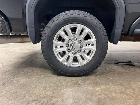 Certified 2022 GMC Sierra 2500 Denali w/ Denali Ultimate Package AWD/4WD image 10