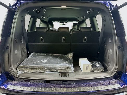 New 2026 Nissan Armada PRO-4X w/ Captain's Chari Seat Package AWD/4WD image 20