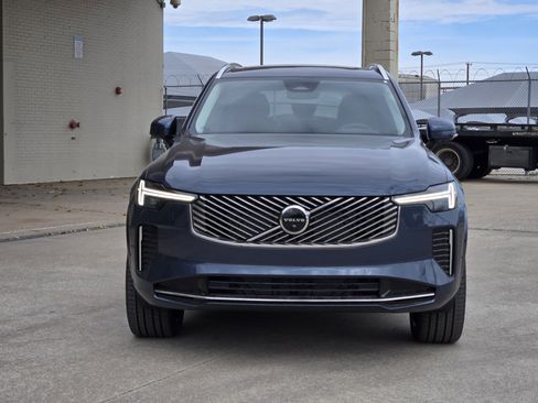 New 2026 Volvo XC90 B6 Plus w/ Protection Package Premier image 6