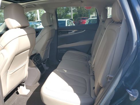 Certified 2021 Lincoln Nautilus Reserve image 11