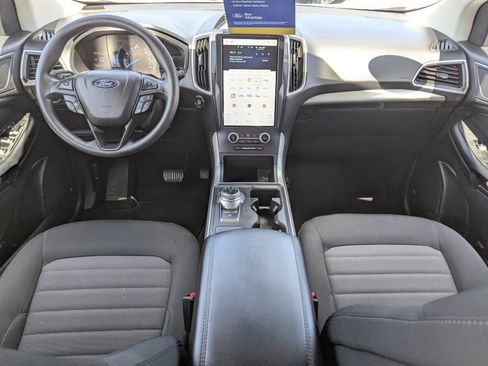 Used 2022 Ford Edge SE w/ Black Appearance Package AWD/4WD image 17