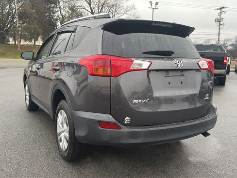 Used 2015 Toyota RAV4 LE image 8