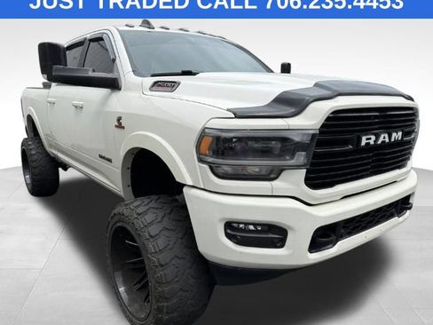 Used 2022 RAM 2500 Laramie AWD/4WD image 1