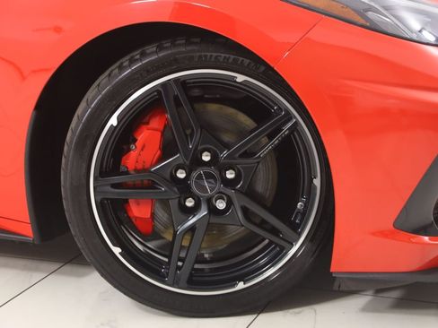 Used 2023 Chevrolet Corvette Stingray Preferred Conv w/ Z51 Performance Package RWD image 18