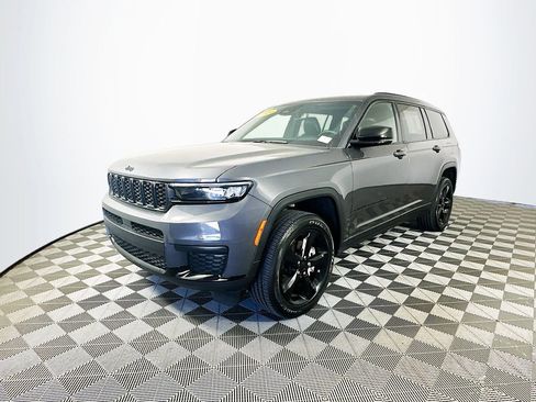 Certified 2024 Jeep Grand Cherokee L Altitude AWD/4WD image 6