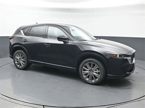 New 2025 MAZDA CX-5 Signature image 7