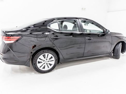 Used 2024 Nissan Sentra S image 7