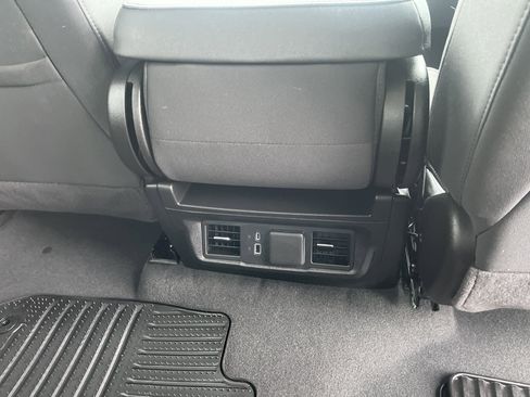 Used 2025 Chevrolet Silverado 1500 LT image 14