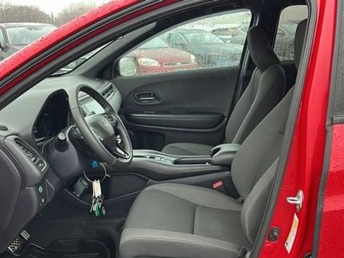 Used 2022 Honda HR-V Sport image 9