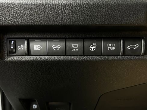 Used 2024 Toyota RAV4 Limited image 23