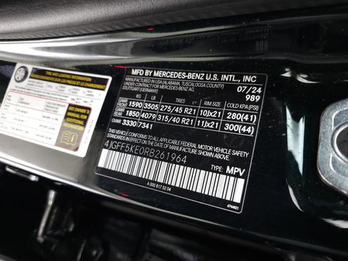 Used 2024 Mercedes-Benz GLS 450 4MATIC image 40