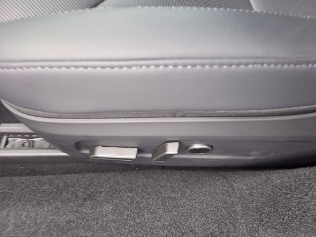 Used 2025 Tesla Model 3 Long Range RWD image 28