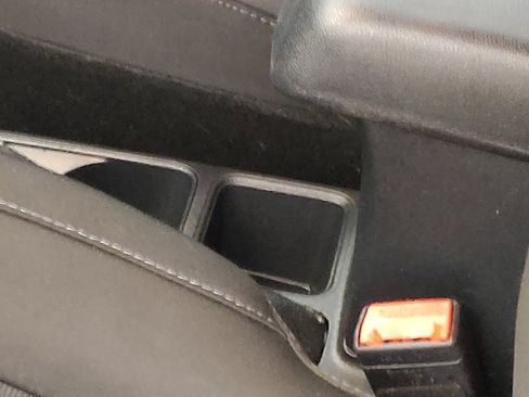 Used 2018 Ford EcoSport SE w/ SE Convenience Package image 26