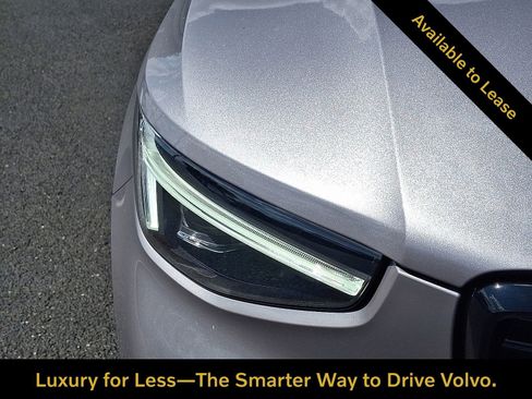 Certified 2026 Volvo XC40 B5 Plus w/ Protection Package Premier AWD/4WD image 10