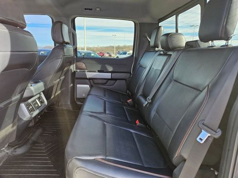 Used 2024 Ford F250 Lariat w/ Chrome Package image 28