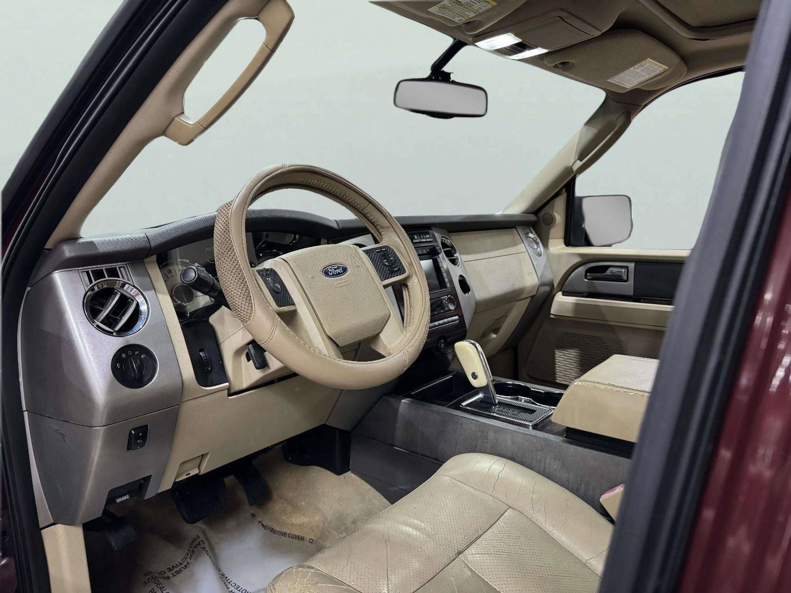 Used 2012 Ford Expedition XLT RWD image 17