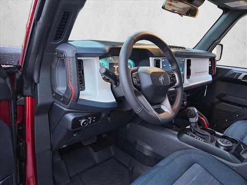 New 2025 Ford Bronco Heritage Edition image 3