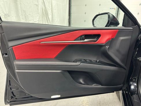 Used 2025 Toyota Camry XSE image 8