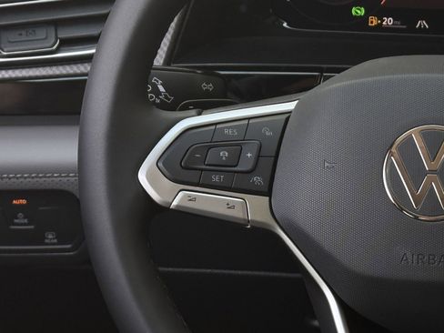 New 2026 Volkswagen Atlas Peak Edition AWD/4WD image 18