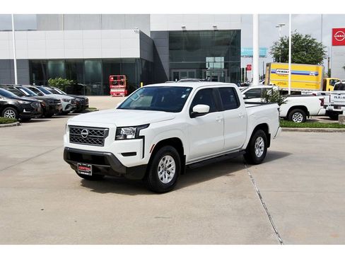 Used 2024 Nissan Frontier SV w/ Technology Package image 2