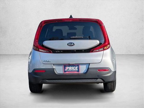 Used 2020 Kia Soul LX image 7
