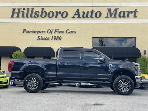 Used 2021 Ford F250 Lariat w/ Lariat Ultimate Package AWD/4WD image 4