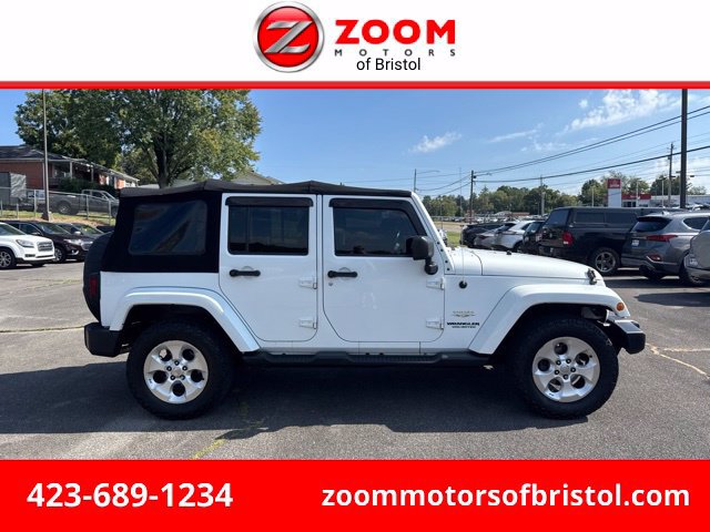 Used 2014 Jeep Wrangler Unlimited Sahara w/ Max Tow Package AWD/4WD image 1