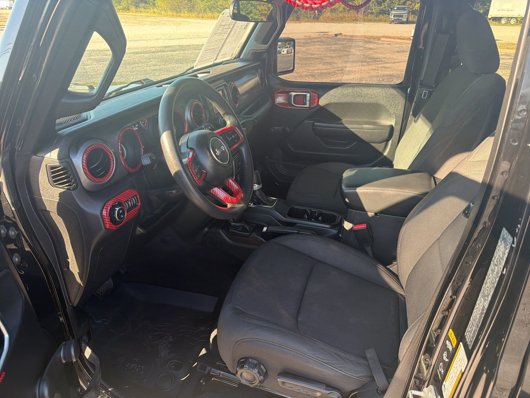 Used 2021 Jeep Gladiator Sport AWD/4WD image 9