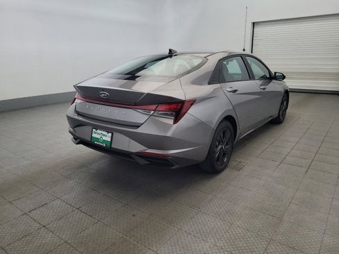 Used 2023 Hyundai Elantra SEL w/ Cargo Package FWD image 9