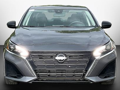 Used 2024 Nissan Altima 2.5 SV