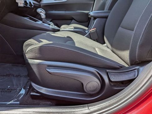 Used 2024 Kia Forte LXS FWD image 16
