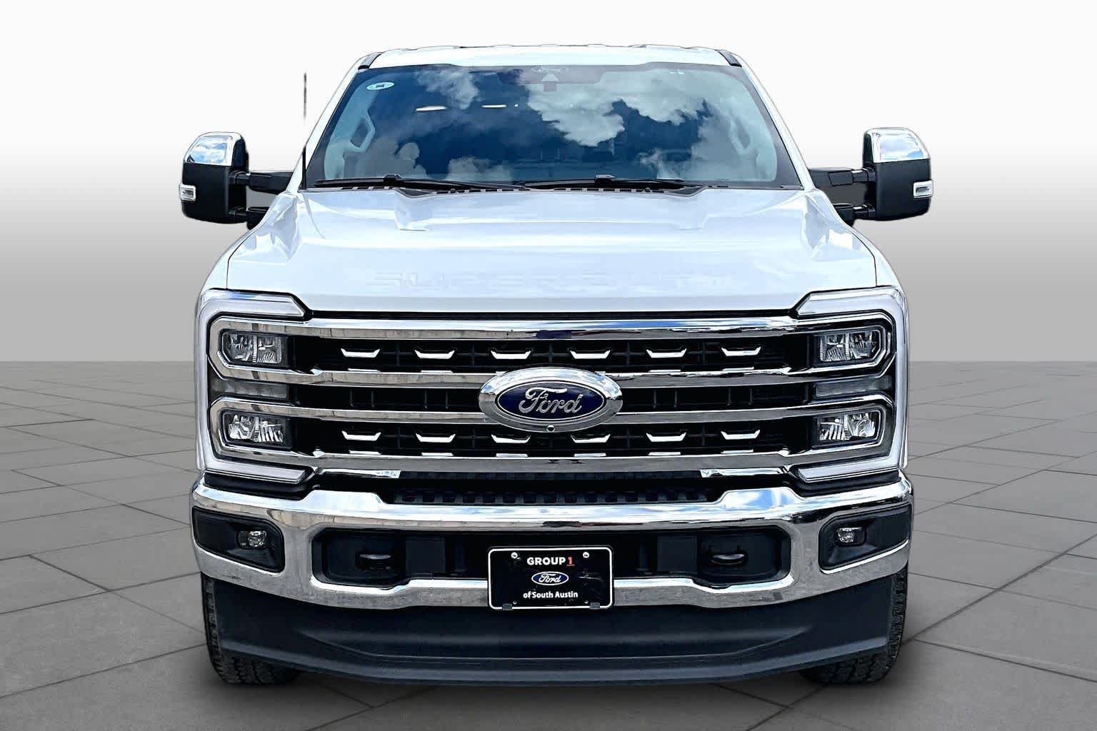 Used 2025 Ford F250 Lariat w/ Chrome Package AWD/4WD image 4