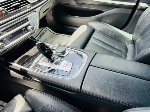 Used 2019 BMW 740i w/ M Sport Package RWD image 22