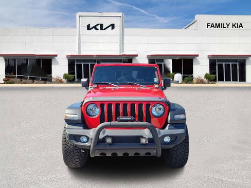 Used 2022 Jeep Wrangler Sport AWD/4WD image 2