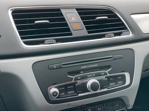 Used 2018 Audi Q3 2.0T Premium image 25