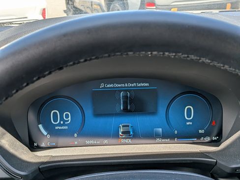 Used 2023 Ford Escape Platinum image 25