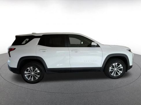 Used 2025 Chevrolet Equinox LT image 16