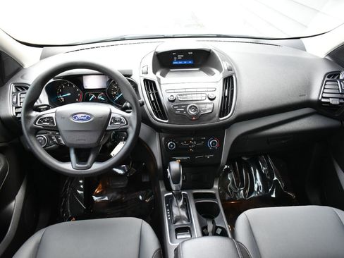 Used 2019 Ford Escape S image 10
