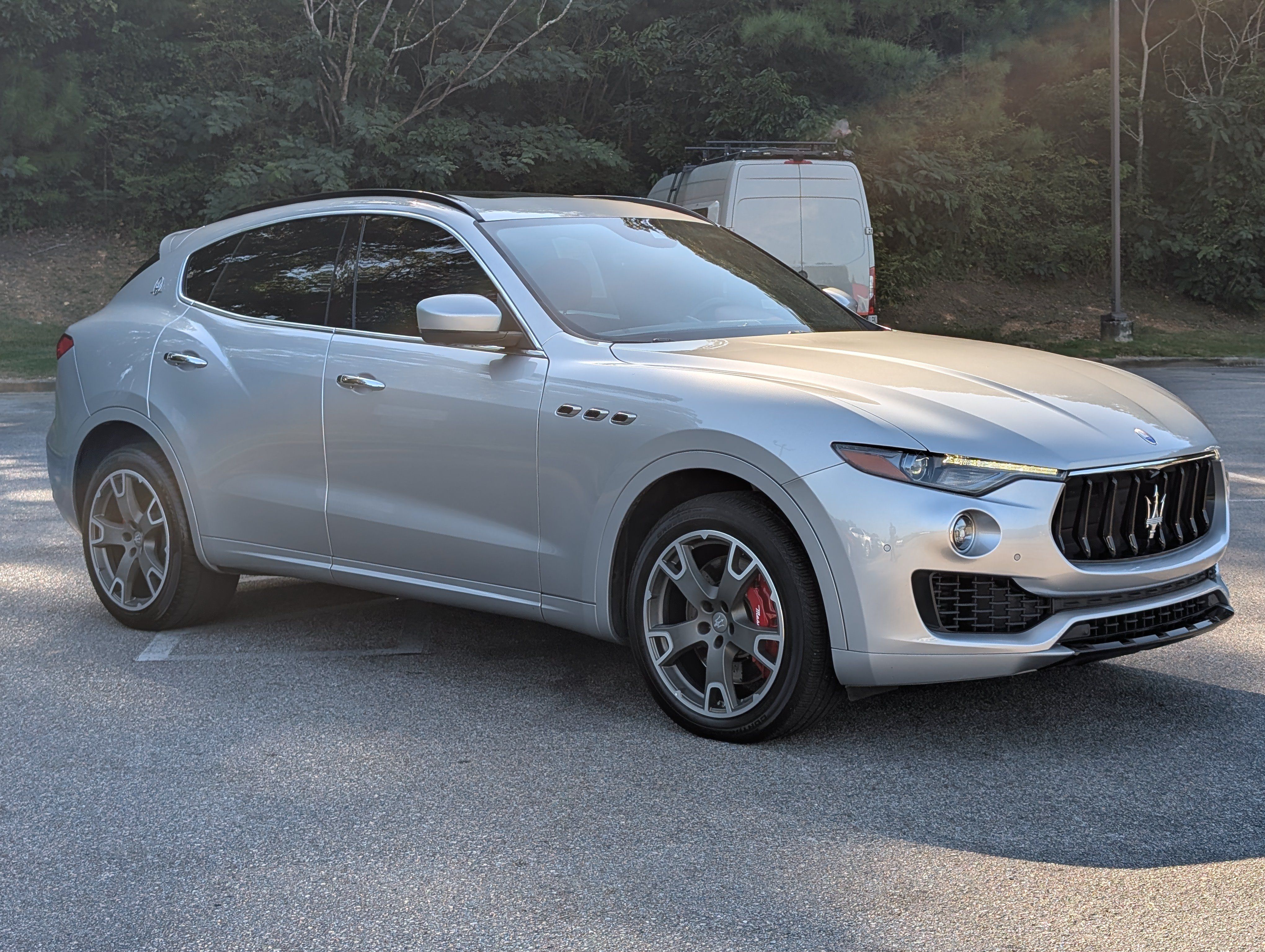 Used 2017 Maserati Levante S AWD/4WD image 11